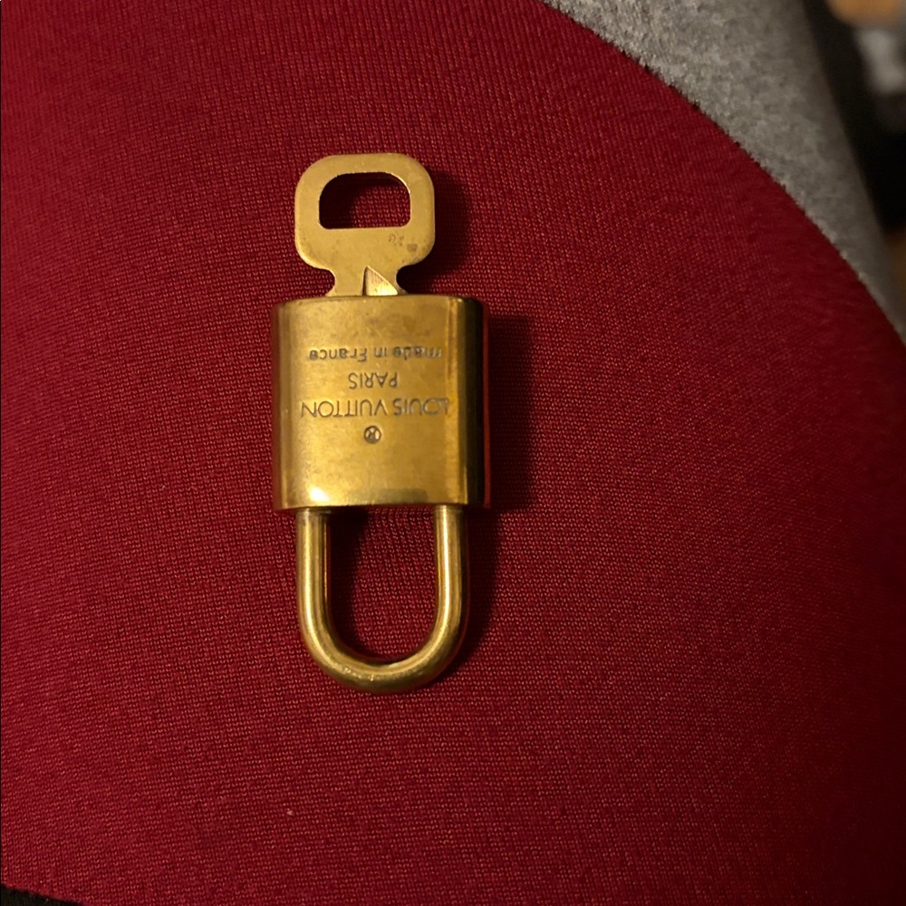 Louis Vuitton 314# Lock & Key - Picture 3 of 6